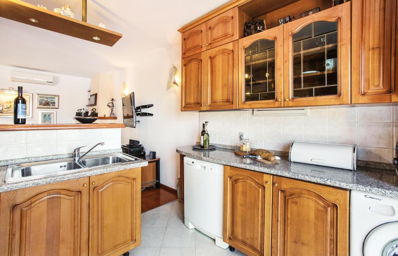 Golden view luxury apartment Maslinica Buitenkant foto
