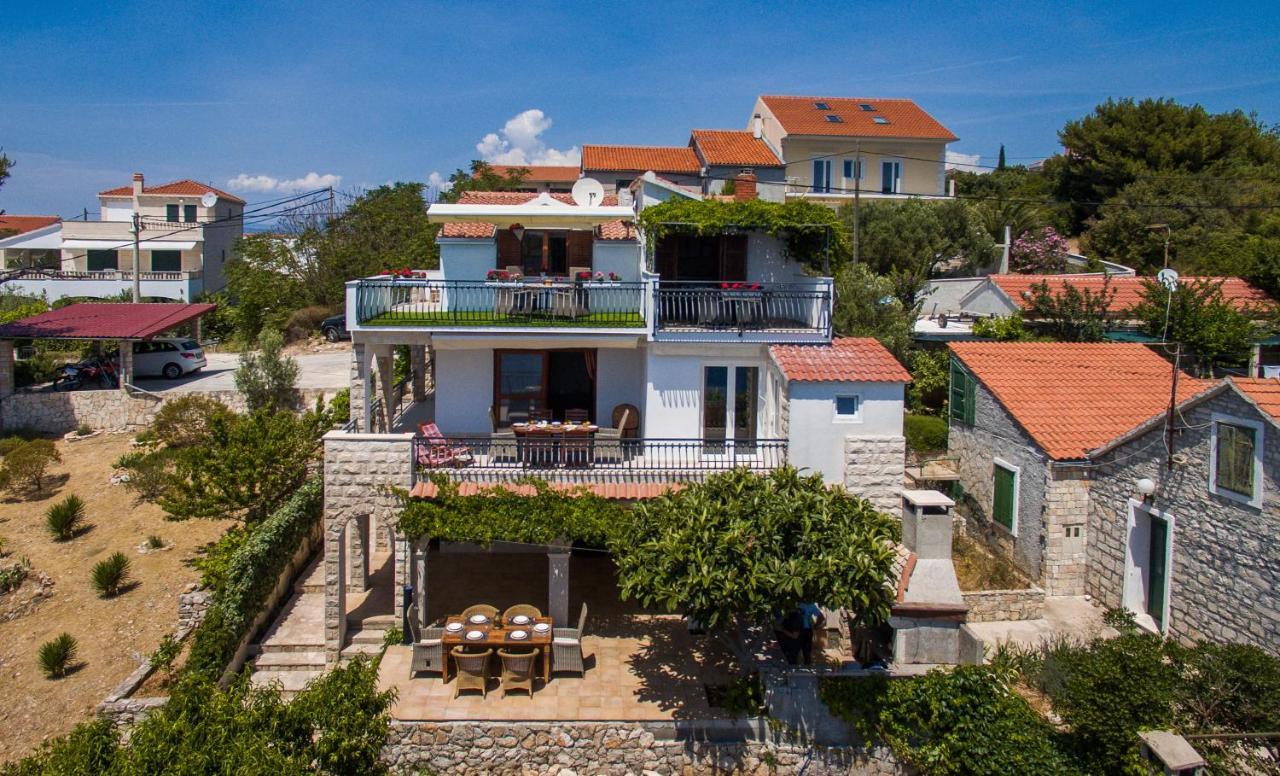 Golden view luxury apartment Maslinica Buitenkant foto