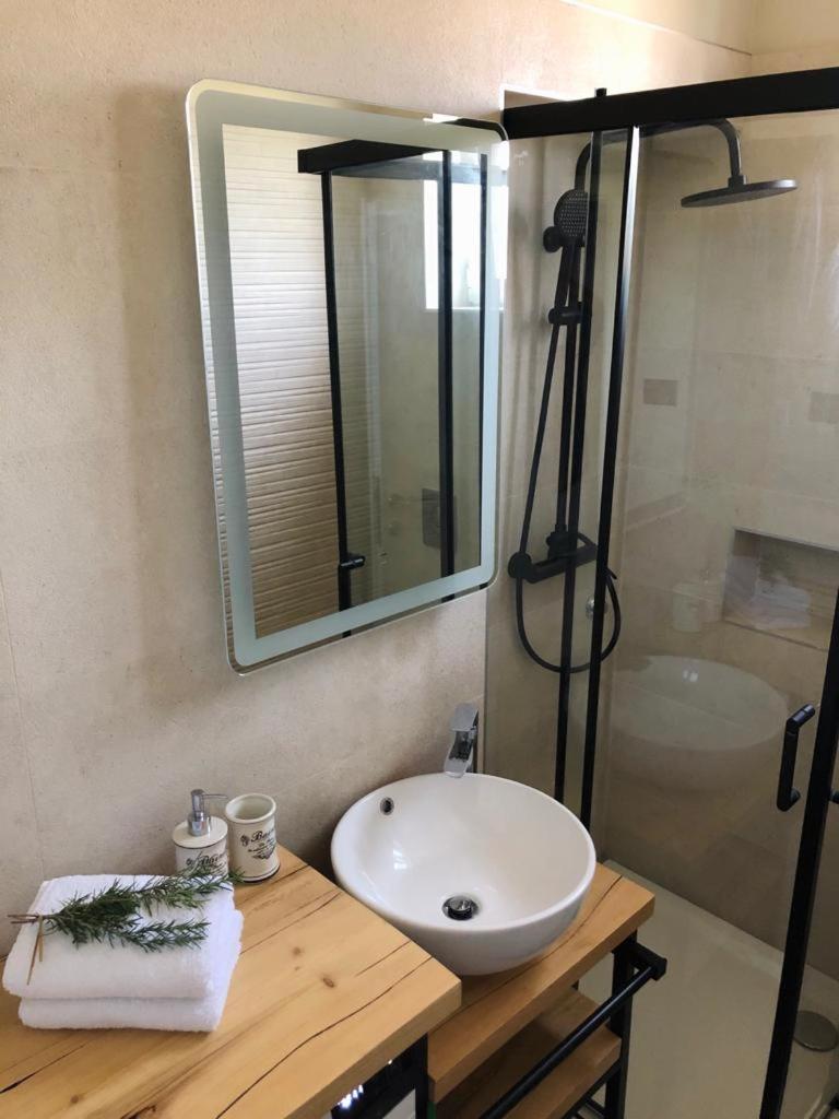 Golden view luxury apartment Maslinica Buitenkant foto