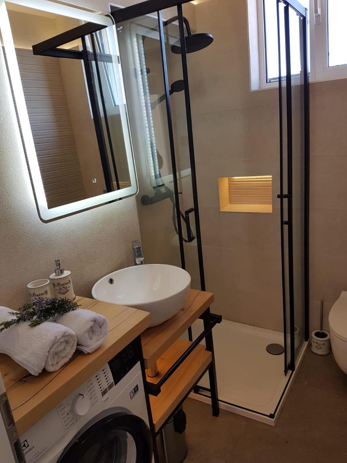 Golden view luxury apartment Maslinica Buitenkant foto