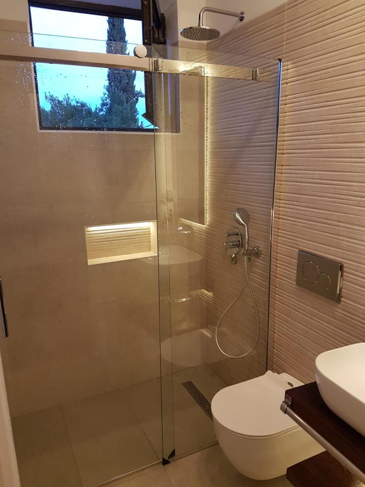 Golden view luxury apartment Maslinica Buitenkant foto